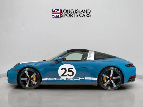 Used 2021 Porsche 911 Targa 4S Heritage Design image 9
