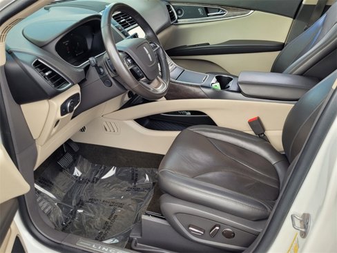 Used 2019 Lincoln Nautilus Reserve image 6