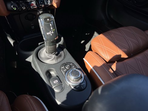 Used 2022 MINI Cooper S w/ Driver Assistance Package image 18