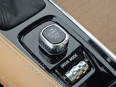 Used 2019 Volvo XC90 T6 Inscription w/ Advanced Package image 26