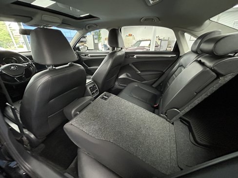 Used 2016 Volkswagen Passat 1.8T SE image 7
