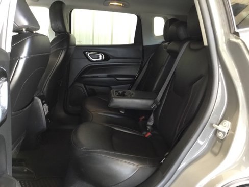 Used 2022 Jeep Compass Trailhawk w/ Trailhawk Convenience Group image 44