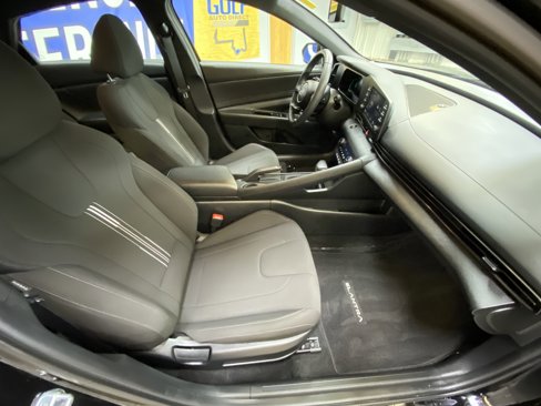Used 2025 Hyundai Elantra Sport w/ Cargo Package image 25