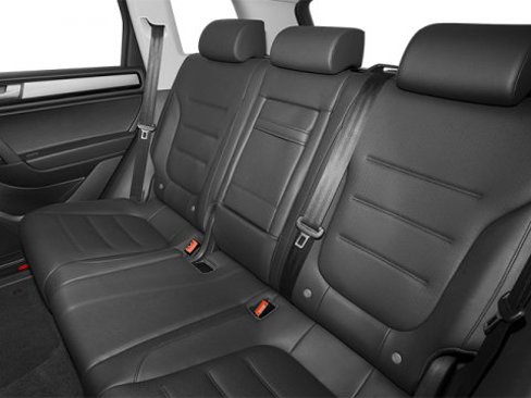 Used 2014 Volkswagen Touareg TDI image 14