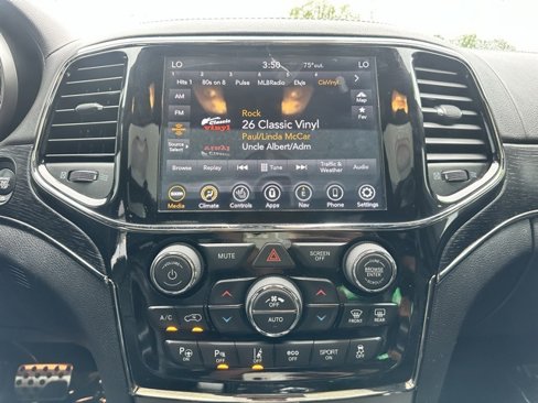 Used 2020 Jeep Grand Cherokee High Altitude image 19