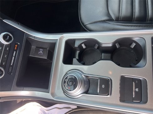 Used 2023 Ford Edge SEL image 11