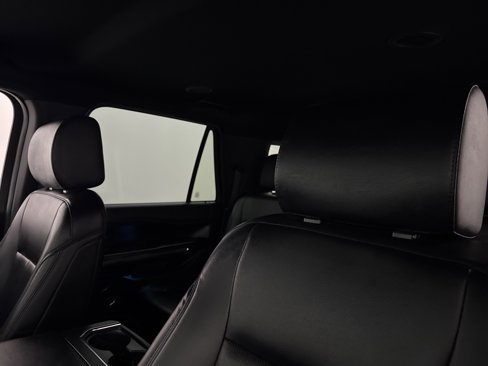 Used 2019 Ford Expedition Max XLT w/ Equipment Group 202A image 32