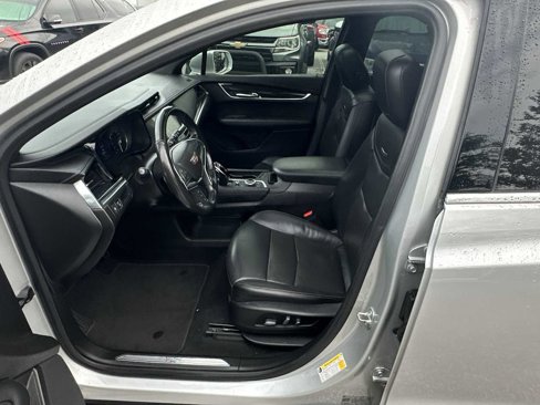 Used 2020 Cadillac XT5 Premium Luxury image 2