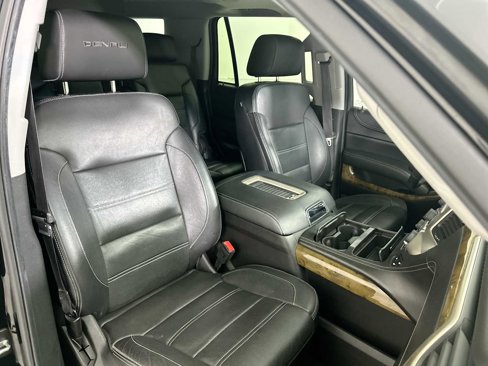 Used 2016 GMC Yukon Denali w/ Open Road Package image 27
