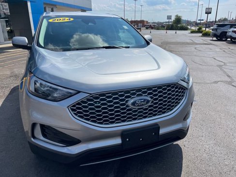 Used 2024 Ford Edge SEL image 8