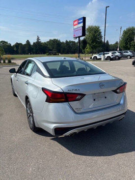Used 2024 Nissan Altima 2.5 SV image 6