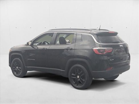 Used 2020 Jeep Compass Latitude w/ Cold Weather Group image 8