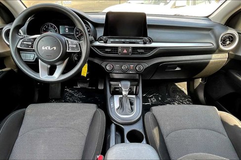 Certified 2023 Kia Forte LXS image 13