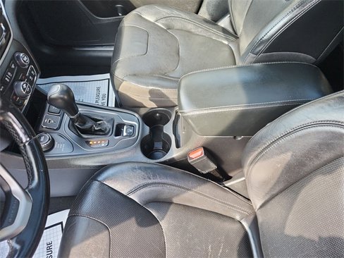 Used 2020 Jeep Cherokee High Altitude image 21