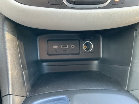 Used 2022 Chevrolet Equinox LS w/ LS Convenience Package image 45