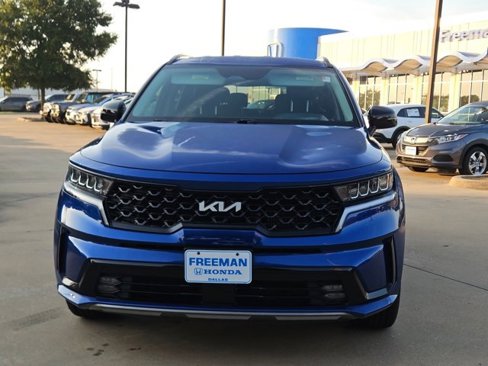 Used 2022 Kia Sorento EX image 2