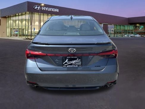 Used 2019 Toyota Avalon XSE w/ All Weather Liner Package image 4