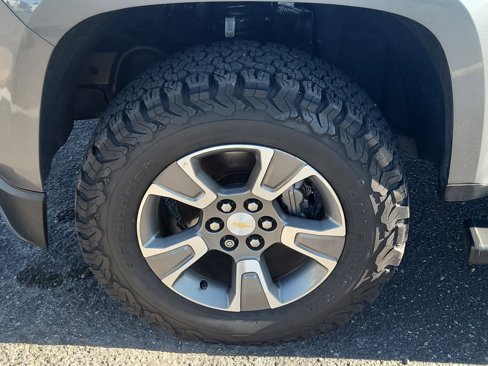 Used 2018 Chevrolet Colorado Z71 image 31