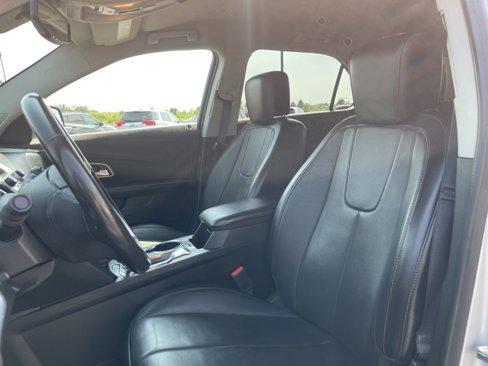 Used 2017 Chevrolet Equinox Premier w/ Enhanced Convenience Package image 24