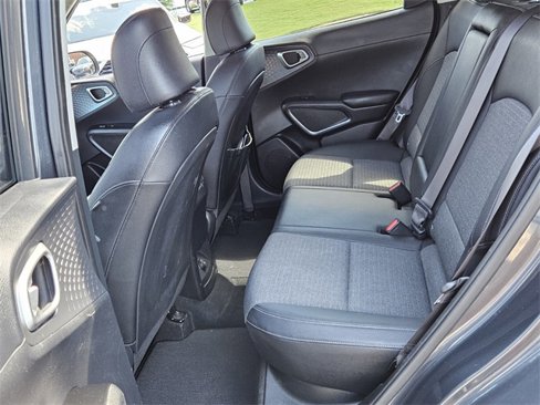Used 2020 Kia Soul EX image 6