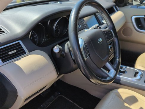 Used 2017 Land Rover Discovery Sport HSE image 20