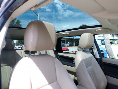 Used 2017 Land Rover Discovery Sport HSE image 26