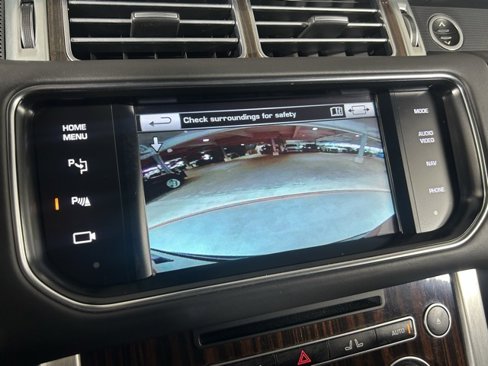 Used 2015 Land Rover Range Rover Supercharged image 18