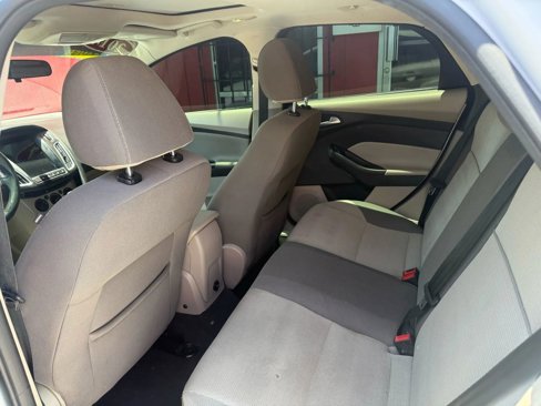 Used 2014 Ford Focus SE image 10