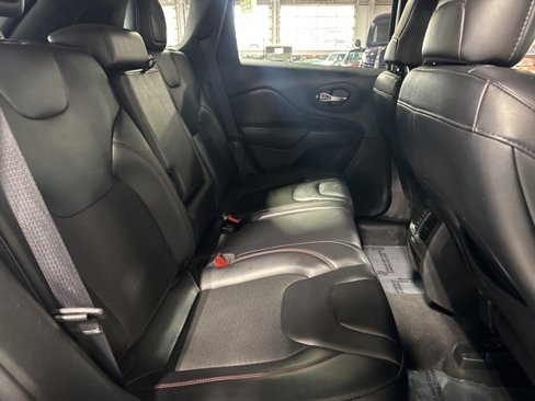 Used 2022 Jeep Cherokee Trailhawk w/ Comfort/Convenience Group image 40