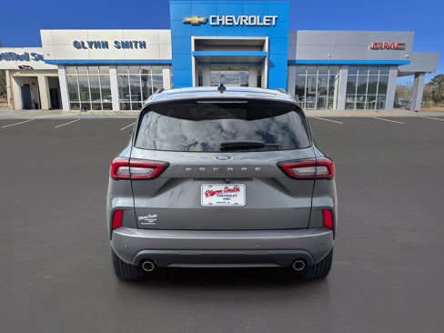Used 2023 Ford Escape ST-Line w/ Tech Pack #1 image 9