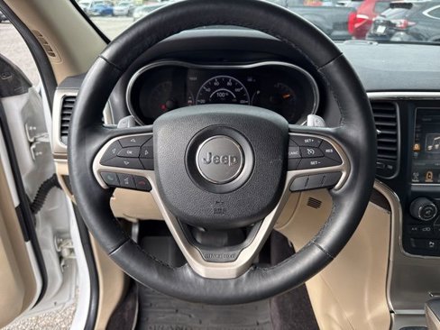 Used 2017 Jeep Grand Cherokee Limited w/ Luxury Group II image 30