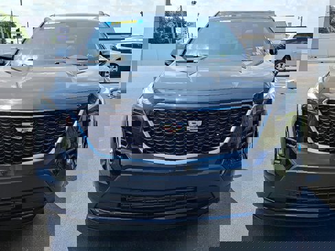 Used 2020 Cadillac XT4 Sport image 2