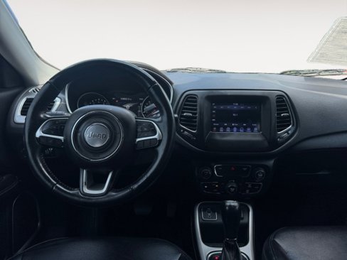 Used 2018 Jeep Compass Latitude w/ Popular Equipment Group image 12