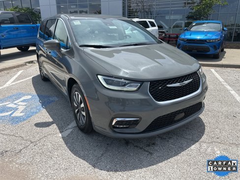 Used 2022 Chrysler Pacifica Touring-L image 7
