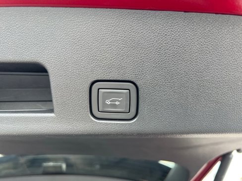 Certified 2024 Chevrolet Traverse RS w/ LPO, Floor Liner Package image 16
