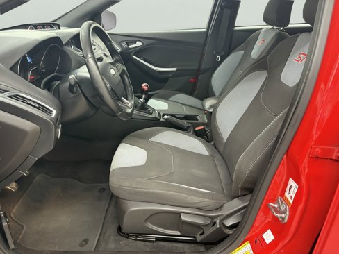 Used 2017 Ford Focus ST image 11