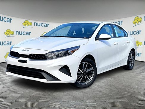 Used 2023 Kia Forte LXS image 12