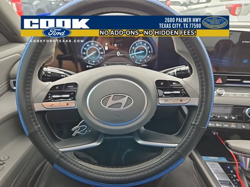 Used 2024 Hyundai Elantra SEL w/ Convenience Package image 8