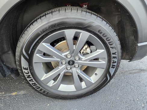 Used 2021 Ford Explorer XLT w/ Equipment Group 202A image 45