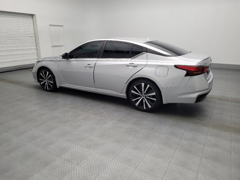 Used 2019 Nissan Altima 2.5 SR w/ SR Premium Package image 3