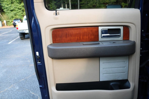 Used 2010 Ford F150 Lariat image 35