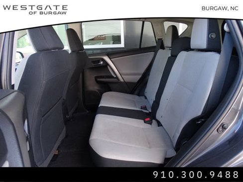 Used 2017 Toyota RAV4 XLE image 18
