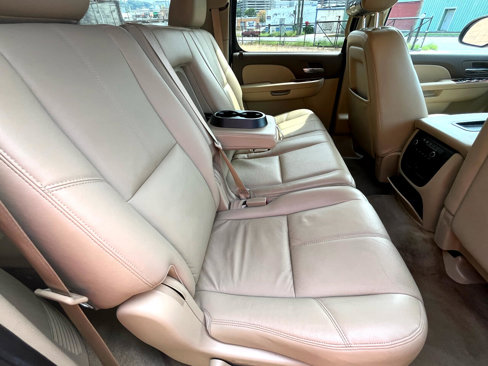 Used 2014 Chevrolet Suburban LT image 51