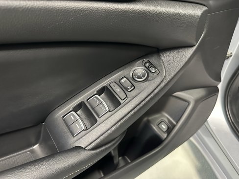Used 2018 Honda Accord Sport image 13