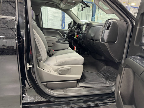 Used 2019 Chevrolet Silverado 1500 Custom w/ Custom Convenience Package image 16