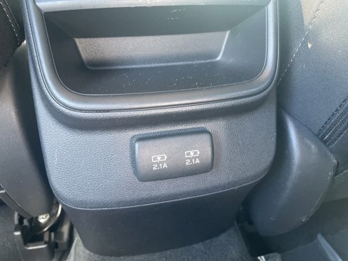Used 2020 Subaru Outback Premium image 34