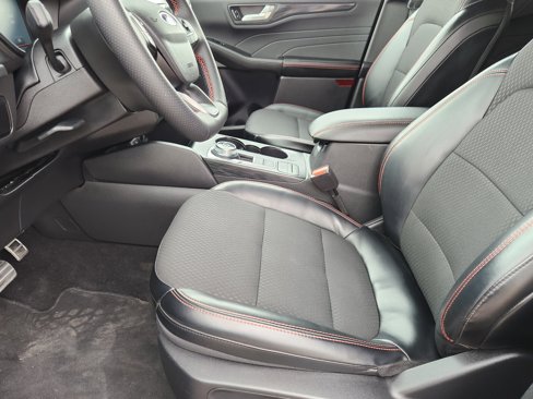 Used 2024 Ford Escape ST-Line image 7
