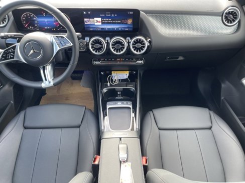 New 2025 Mercedes-Benz GLA 250 image 9