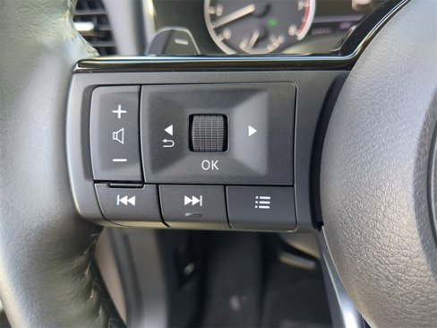 Used 2021 Nissan Rogue SL image 28