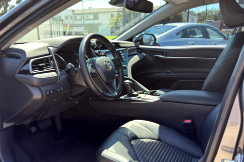 Used 2020 Toyota Camry SE image 9